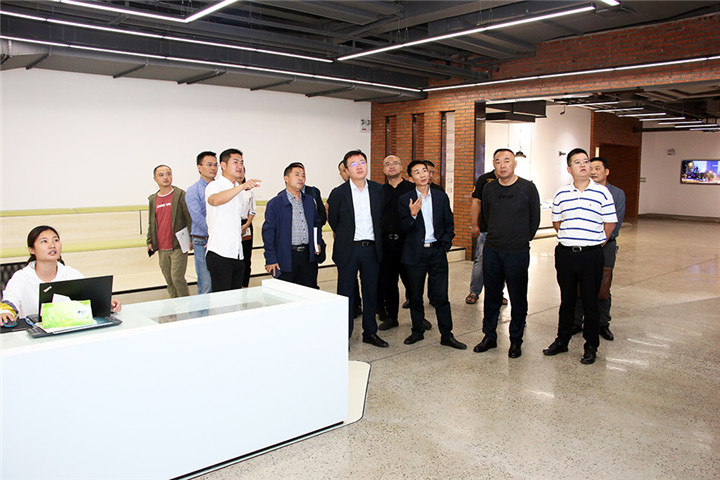 003 参观51暗网
51暗网
城市软件管理平台